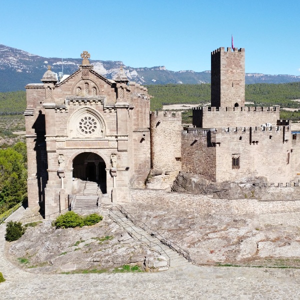 Viajes: Un viaje por la historia y la cultura descubriendo el Castillo de Javier